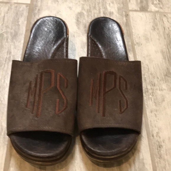 Anna Monogram clogs 38 - Picture 1 of 3